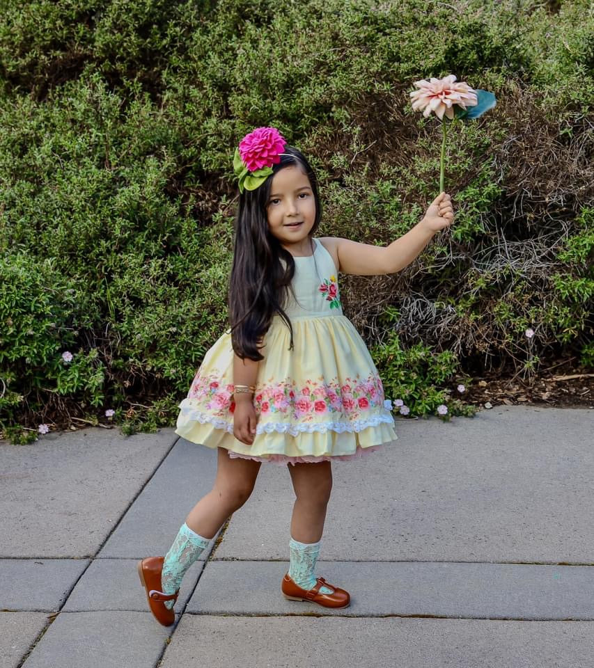 Dahlia Fascinator