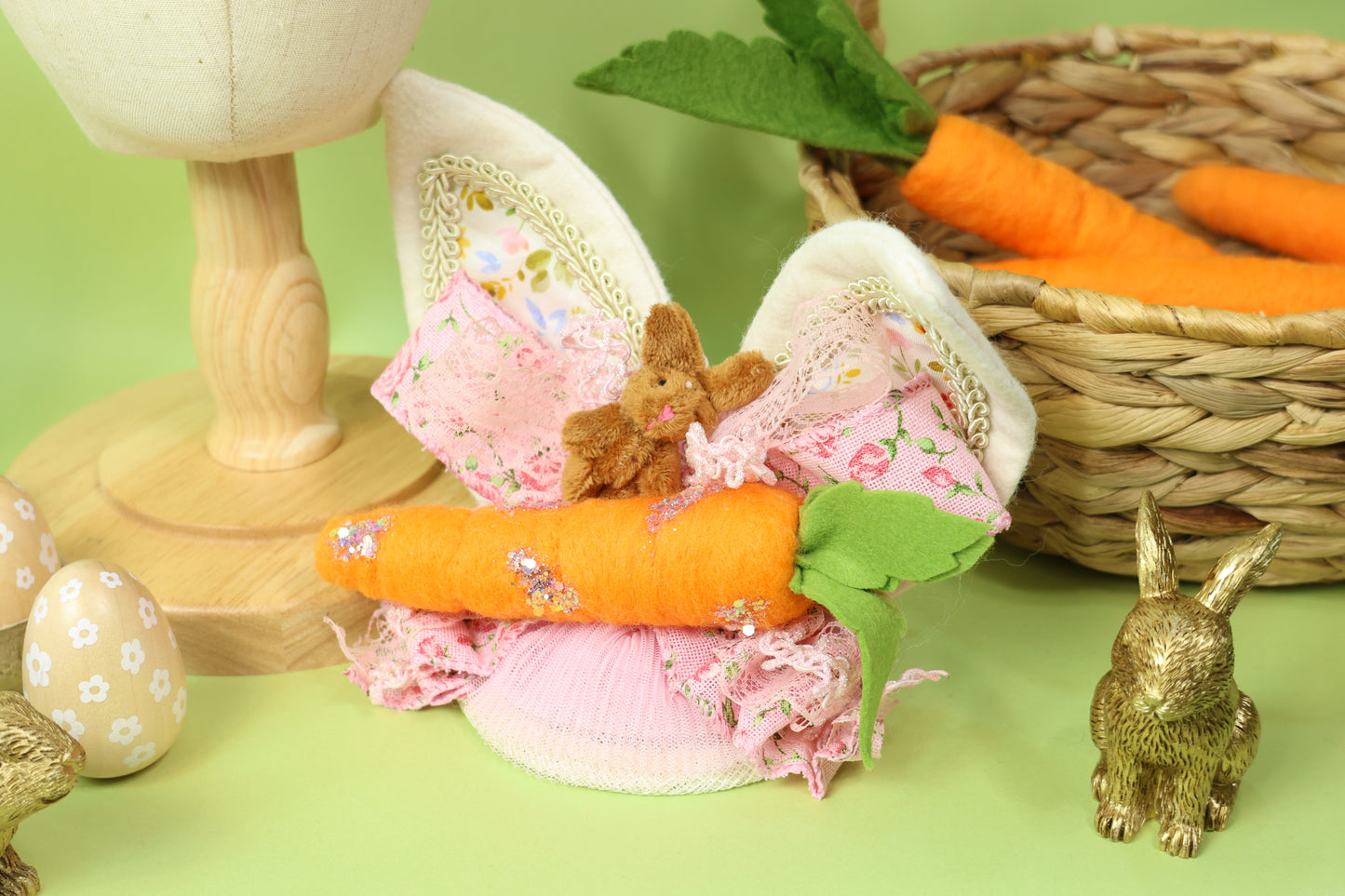 The Carrot Fascinator