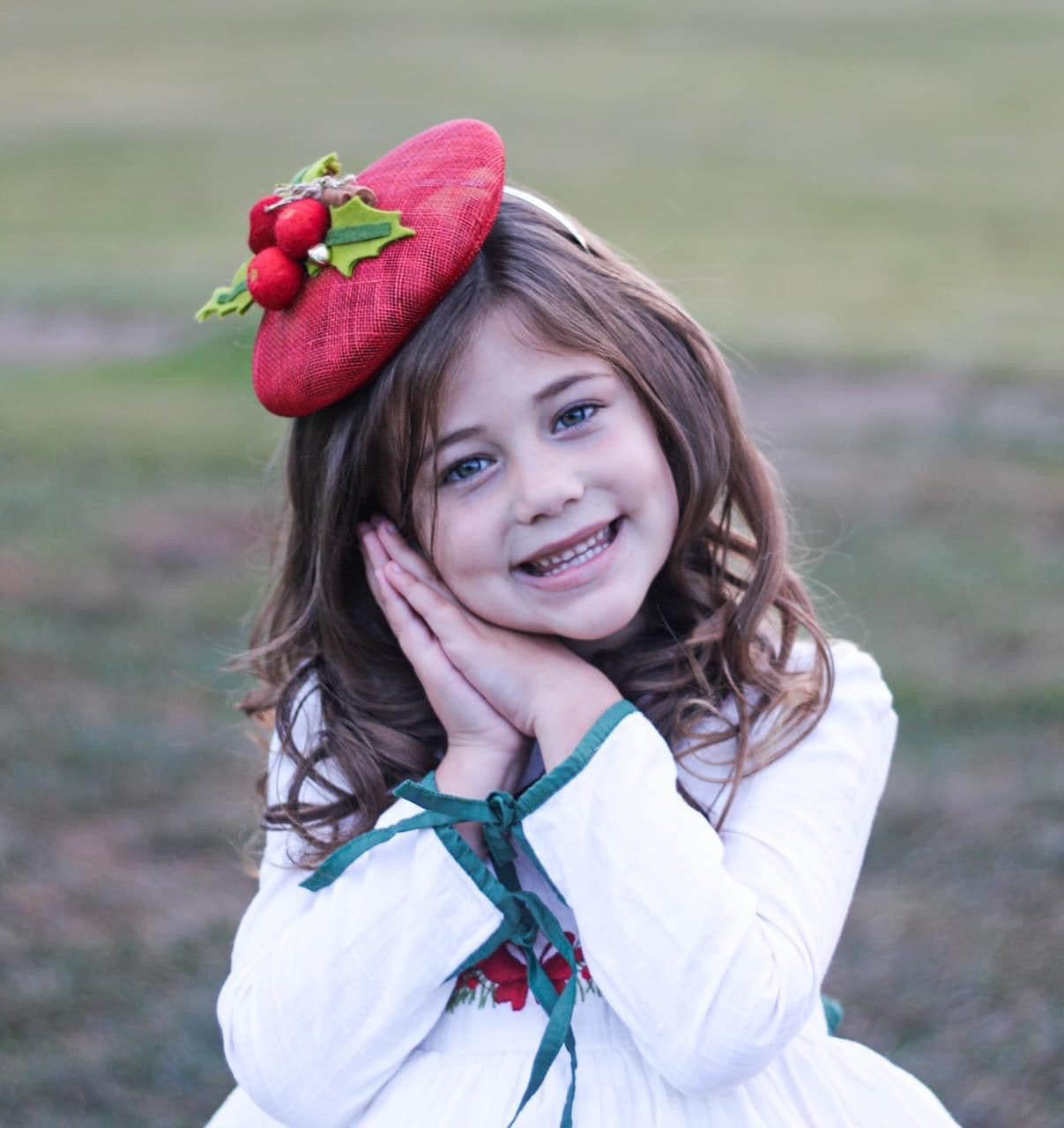 Classic Christmas Berry topper