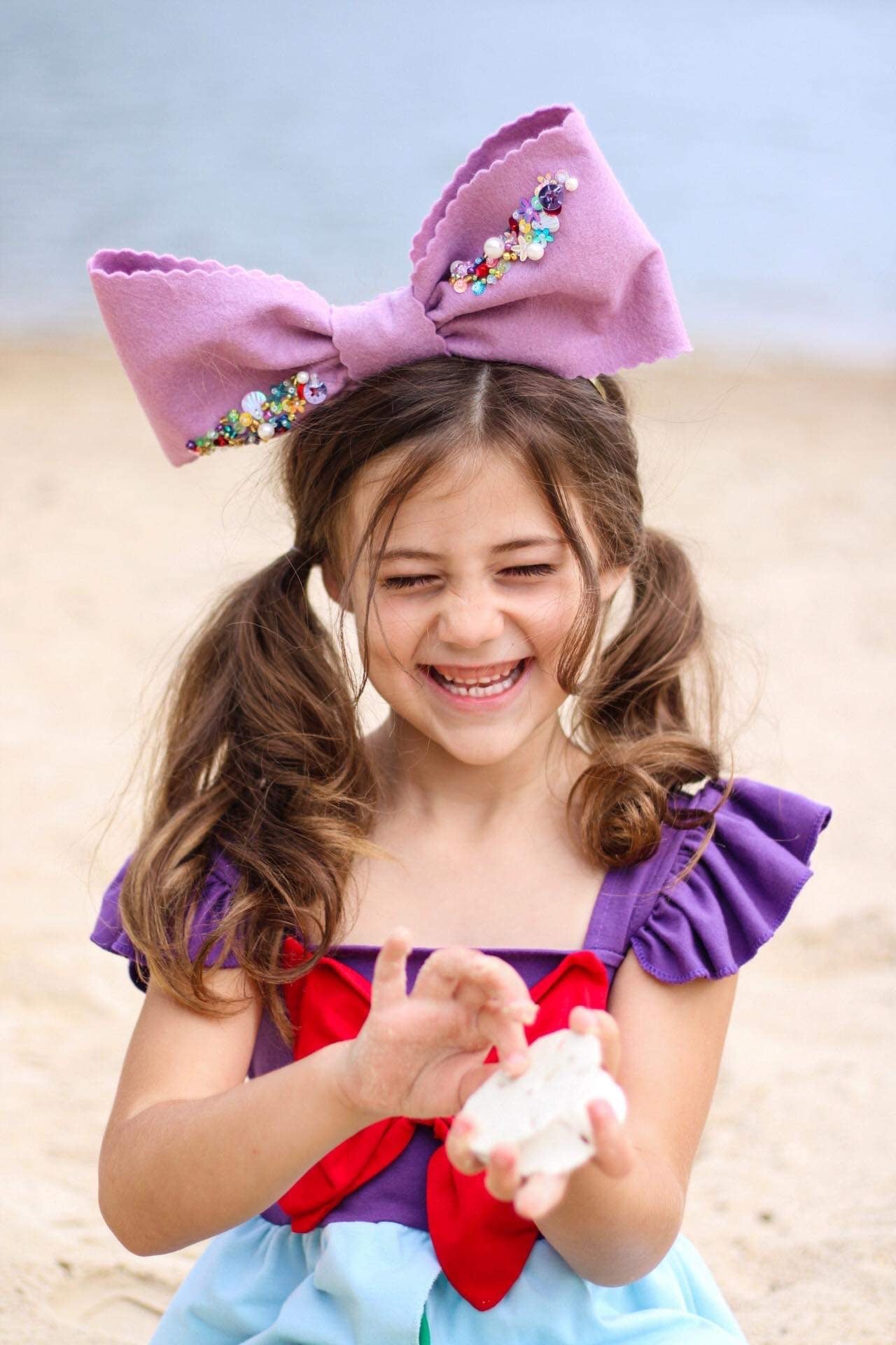 Oversize Scalloped Mermaid Bow Fascinator
