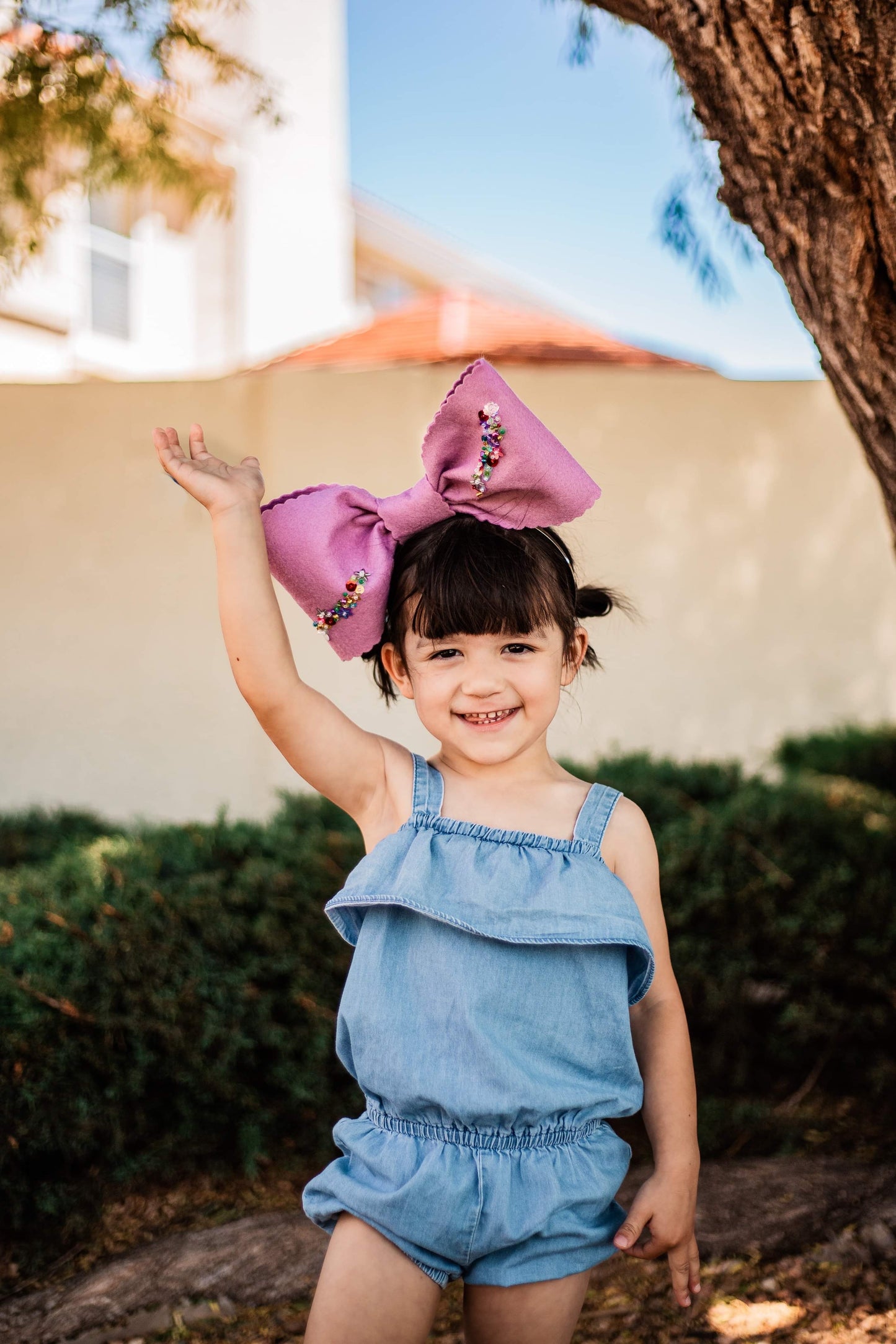 Oversize Scalloped Mermaid Bow Fascinator