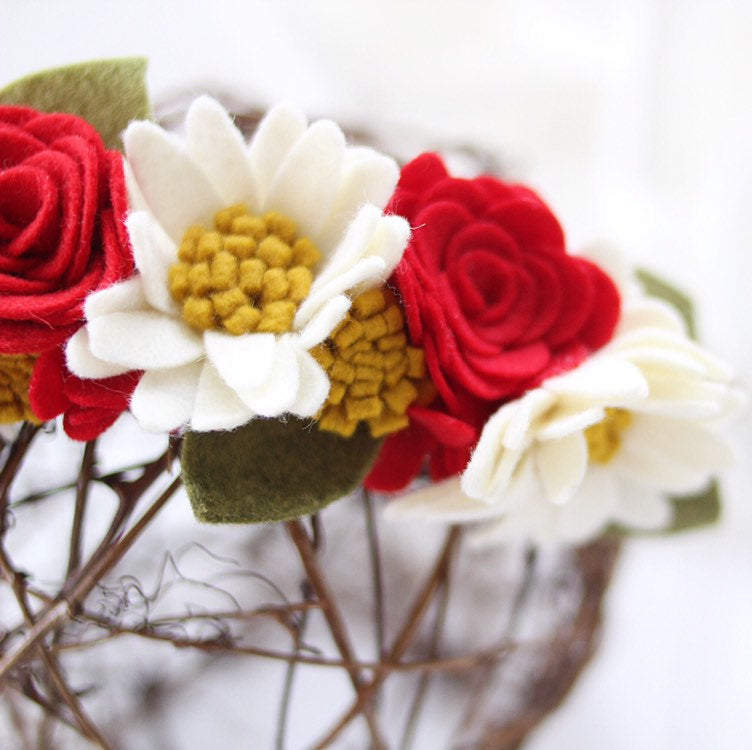 Josefa inspired Crown//Felt// Feltheadband//feltcrown//flowercrown//whimsical//Mexicanparty//Flowers//Mexican//Fiestaparty//texmex