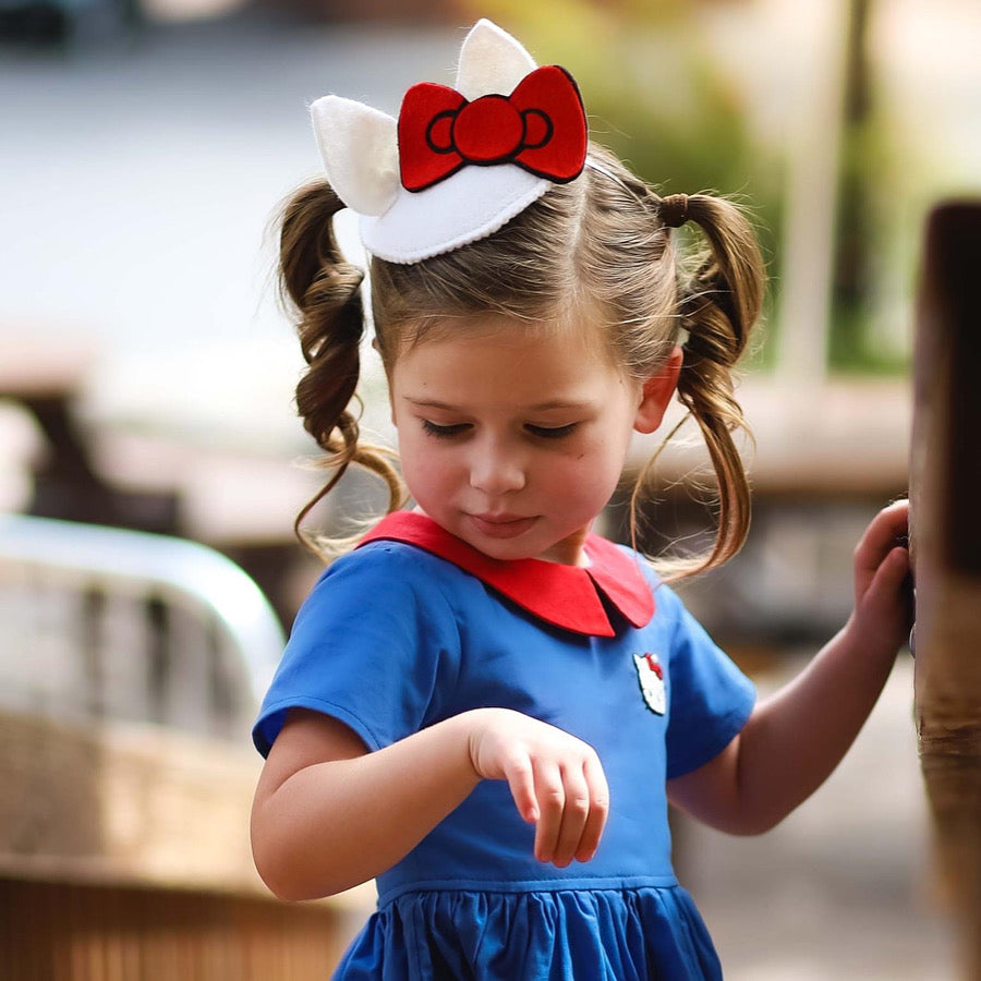 Heart & Thread: Petite HK Side Fascinator