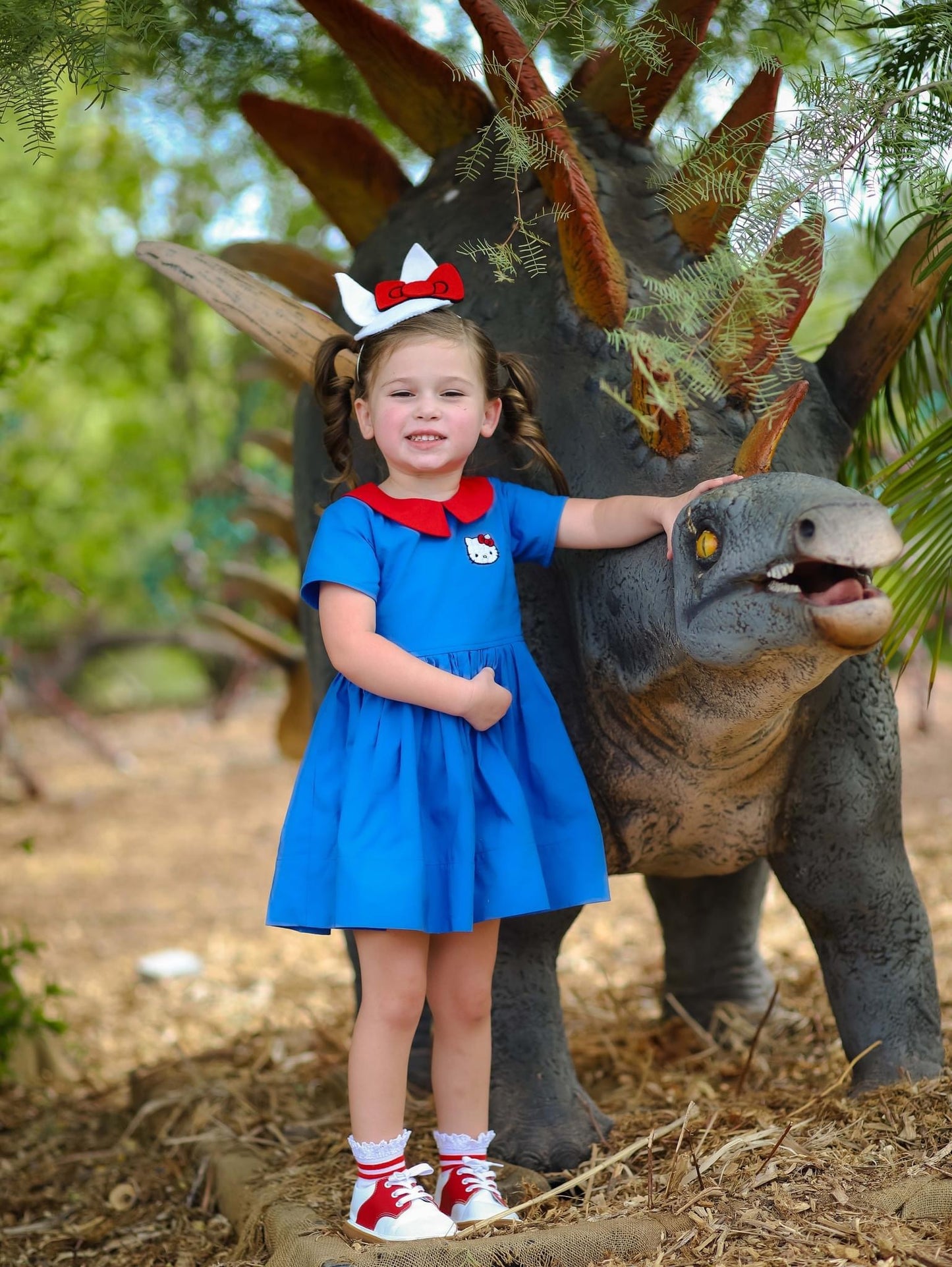 Heart & Thread: Petite HK Side Fascinator