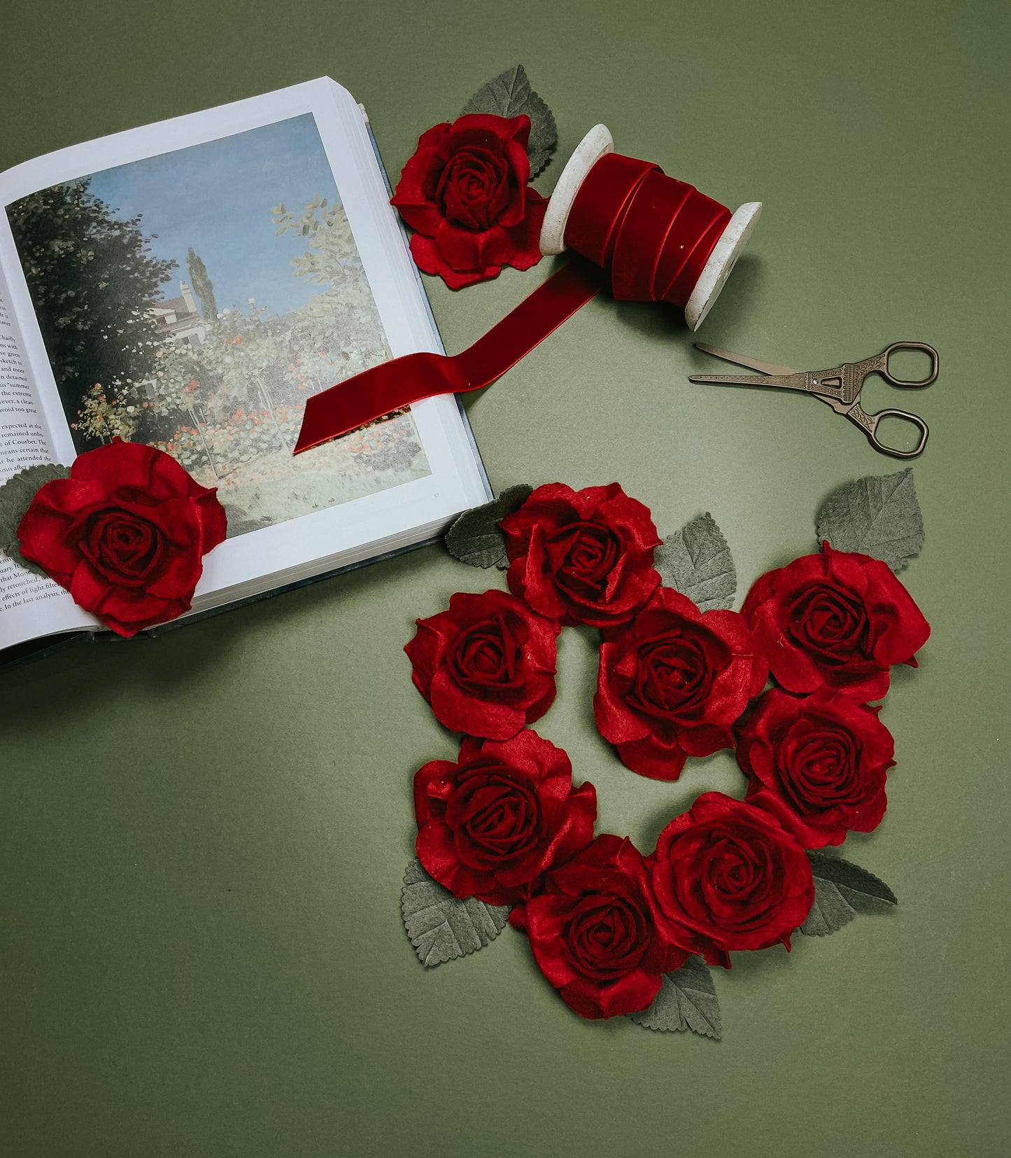 Monet’s single Rose Clip