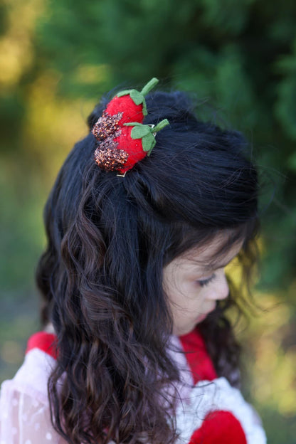 Chocolate Strawberries  Clip Set.