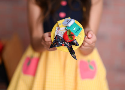 Class Leader Fascinator