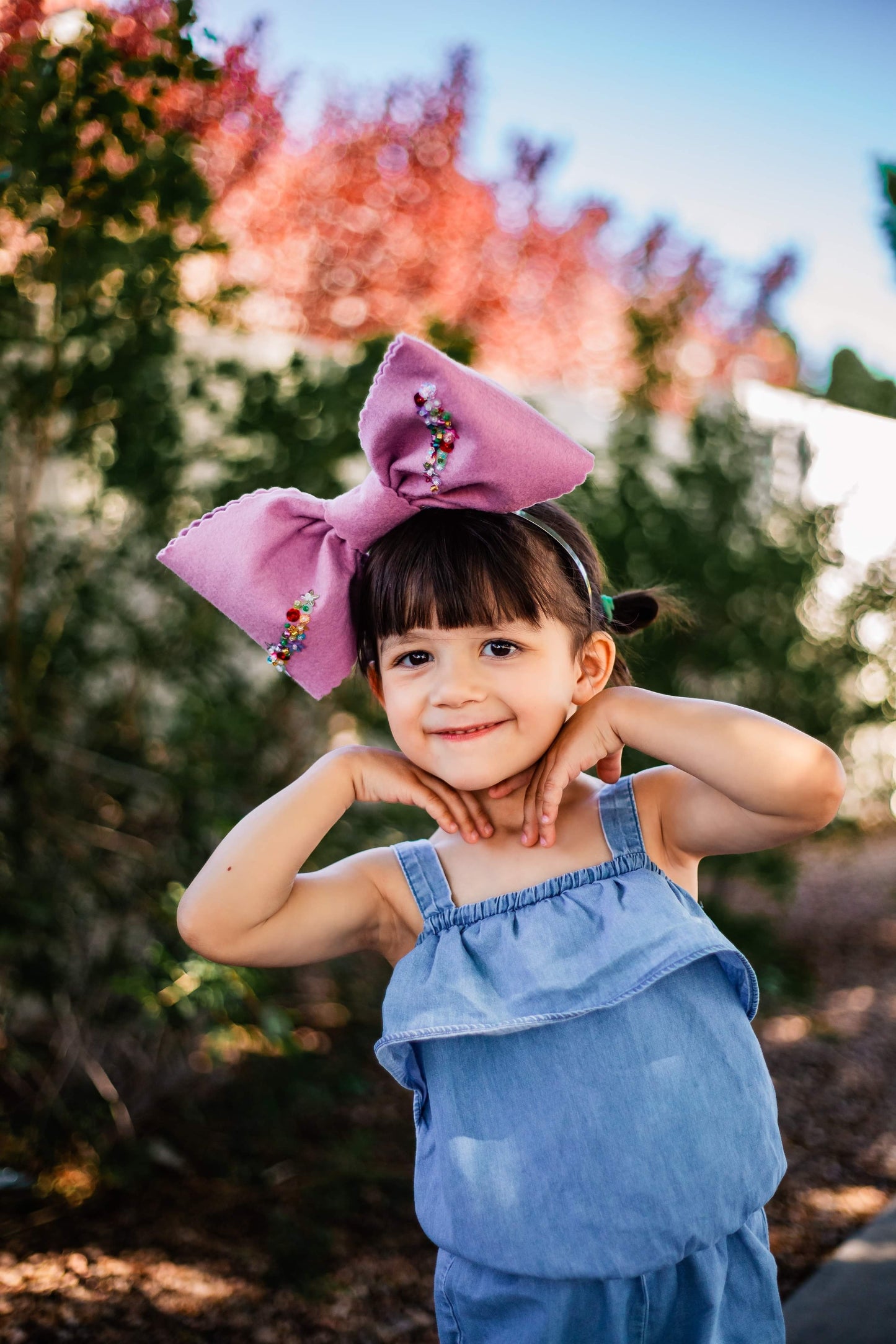 Oversize Scalloped Mermaid Bow Fascinator