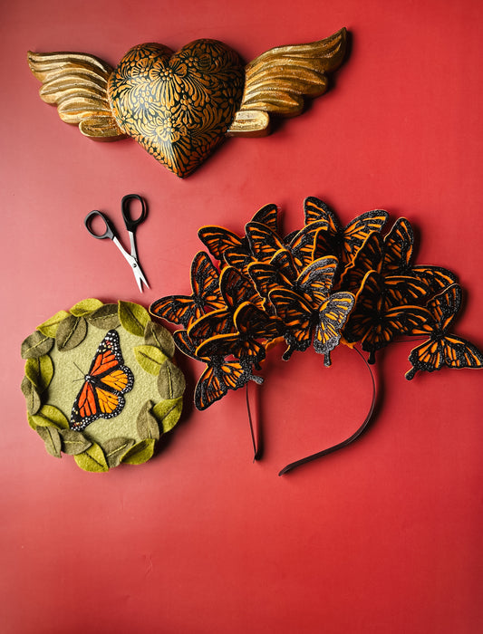 Monarca side fascinator Fascinator