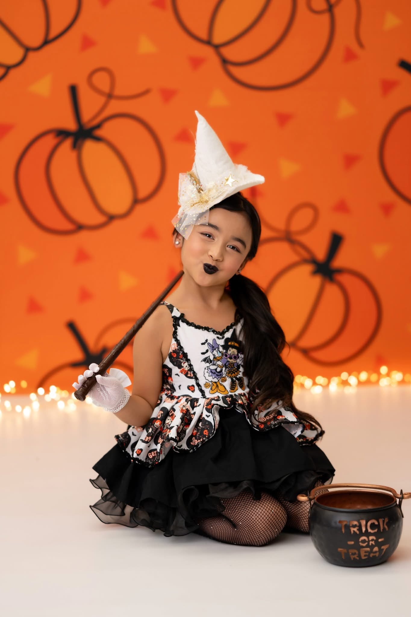 Cordelia White Witch Hat Topper