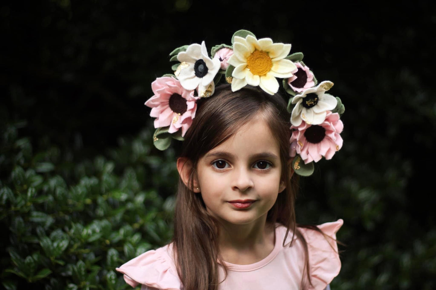 Girasol Sunflower& Anemones Floating Halo